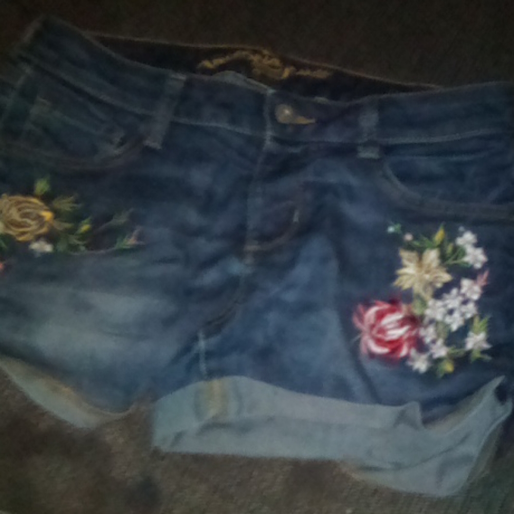 Cut flower shorts